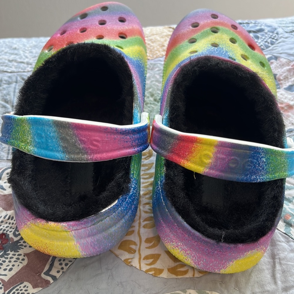 Crocs fleece lined💜 - Picture 5 of 8